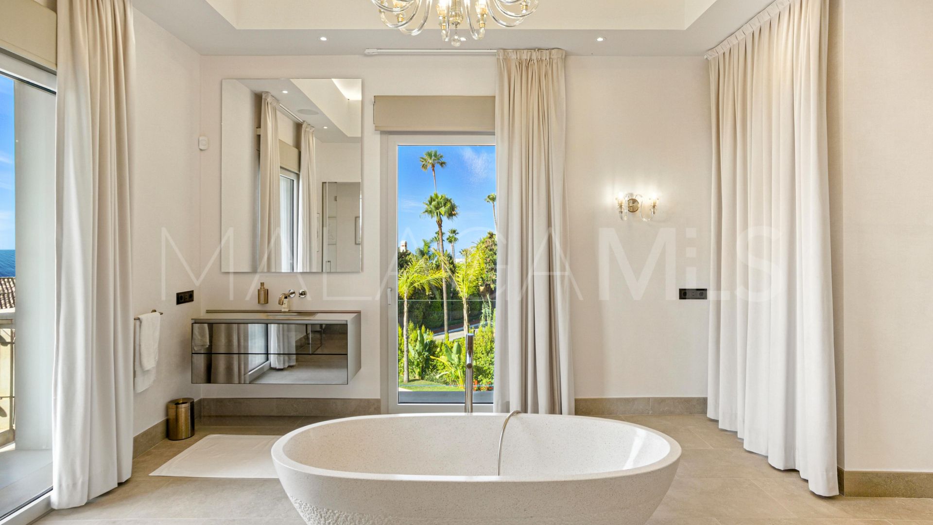 Villa for sale in Sierra Blanca