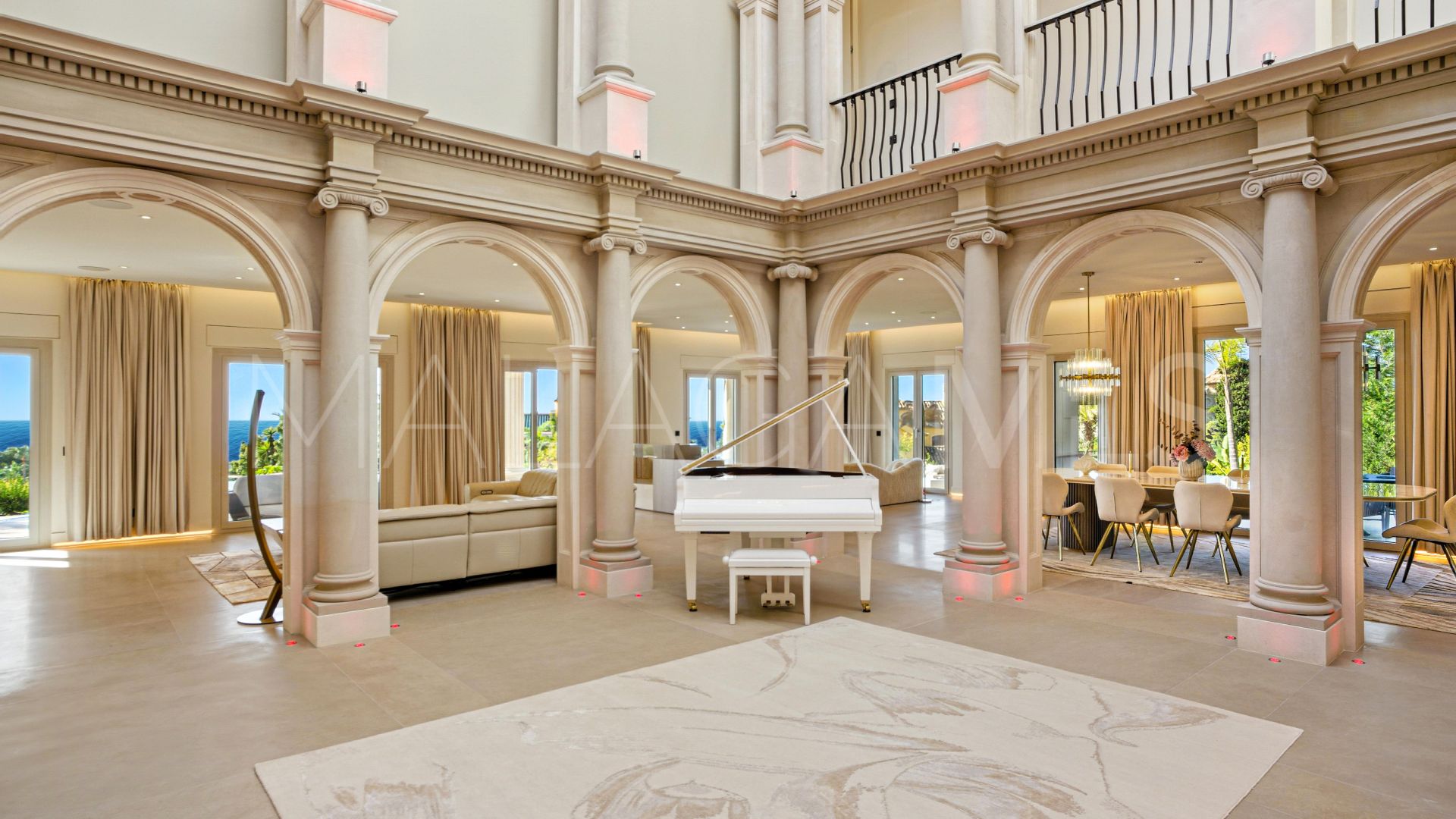 Villa for sale in Sierra Blanca
