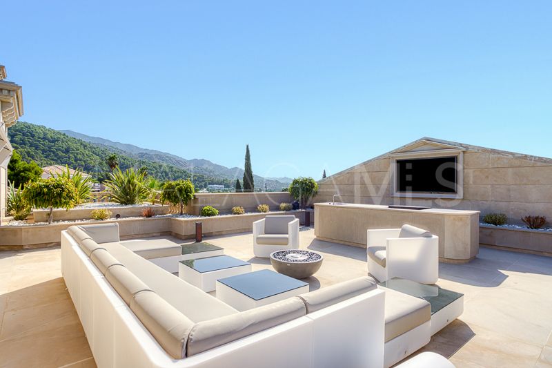 Villa for sale in Sierra Blanca