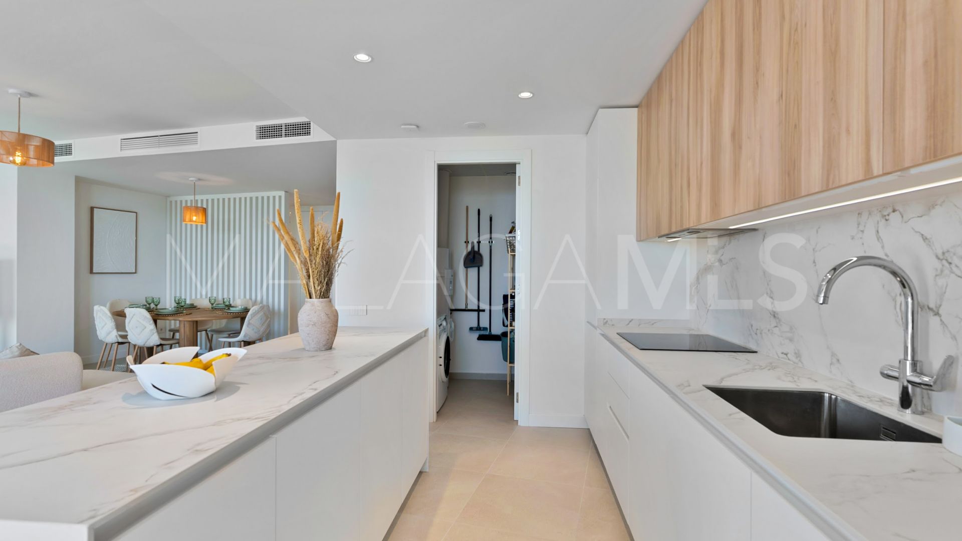Apartamento planta baja a la venta in Estepona Este