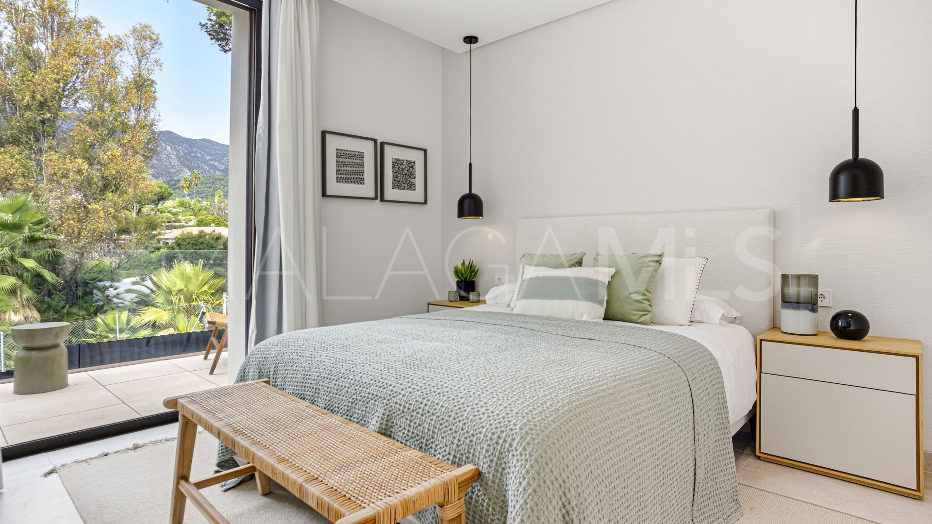 Villa for sale in Marbella Golden Mile