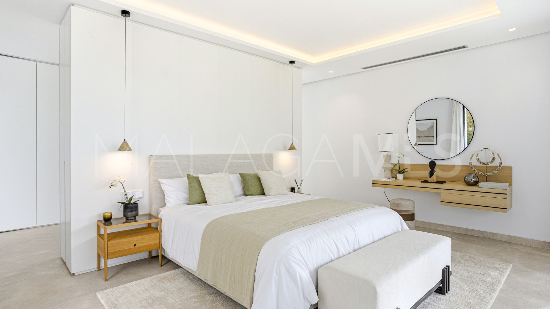 Villa for sale in Marbella Golden Mile