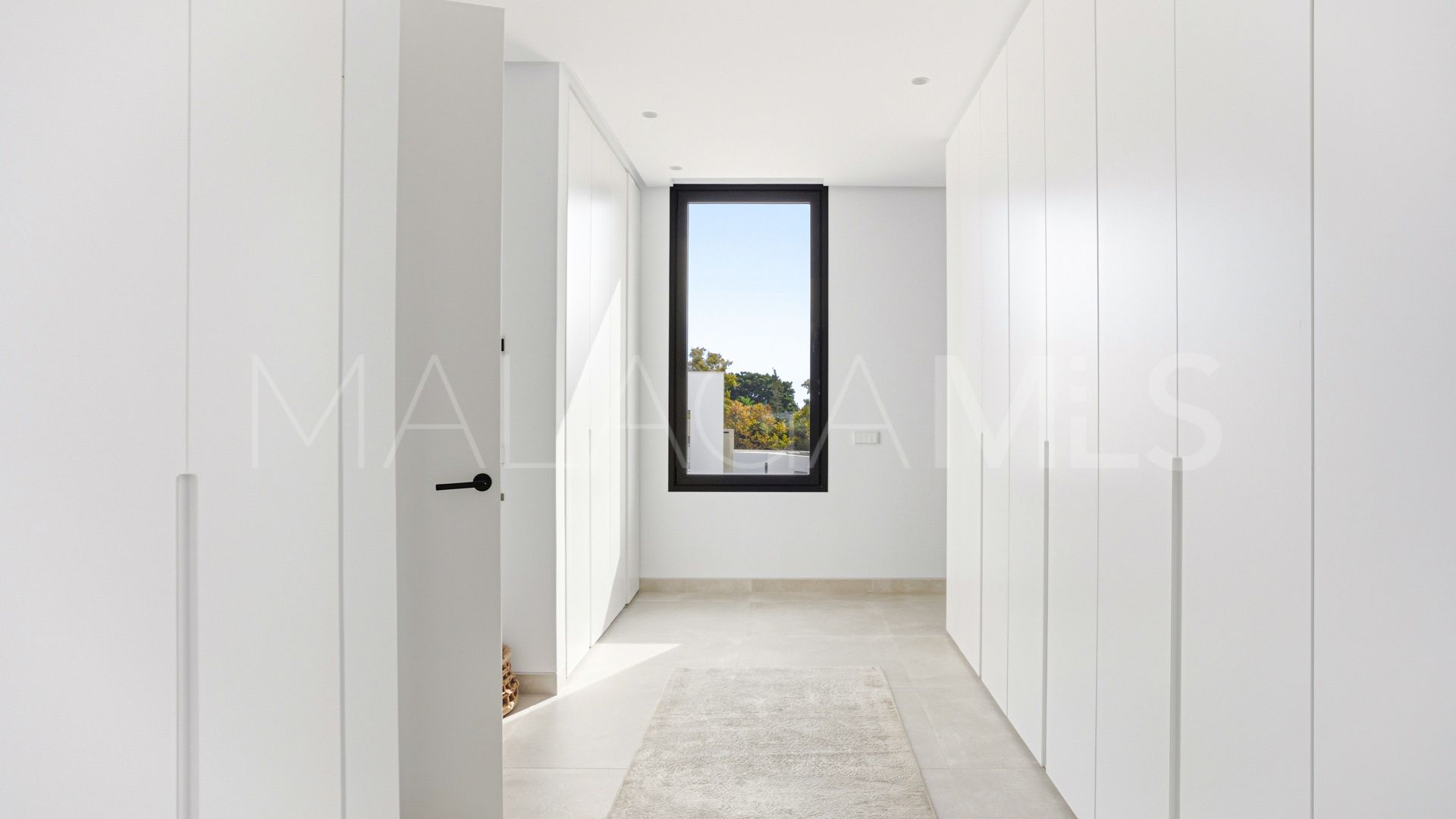 Villa for sale in Marbella Golden Mile