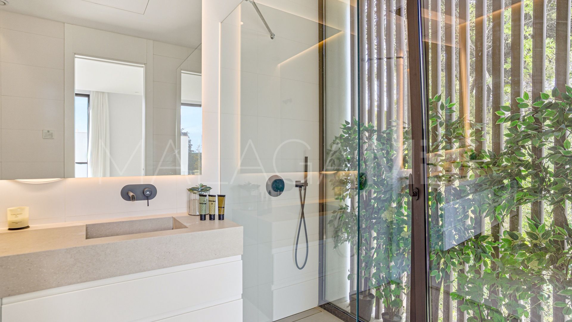 Villa for sale in Marbella Golden Mile