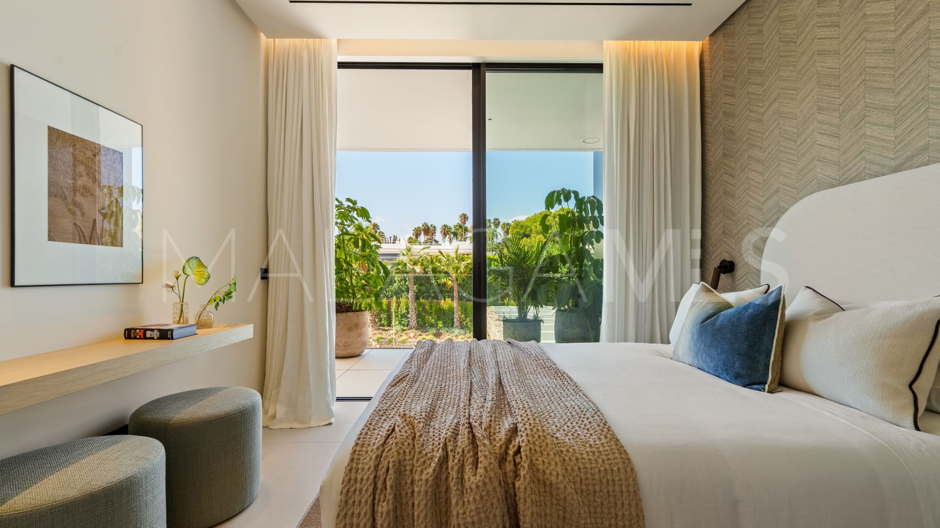 Villa de 5 bedrooms a la venta in Las Lomas del Marbella Club