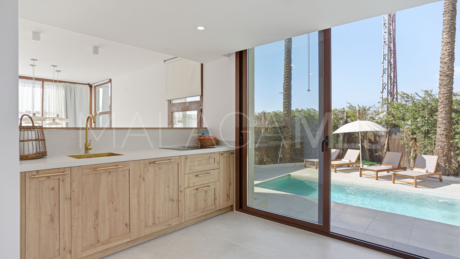 Maison de ville for sale in Cancelada