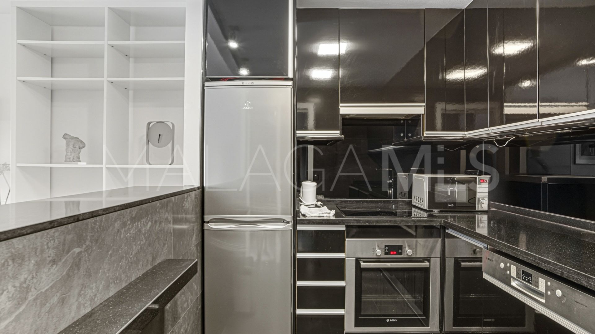 1 bedroom apartment in Marbella - Puerto Banus for sale