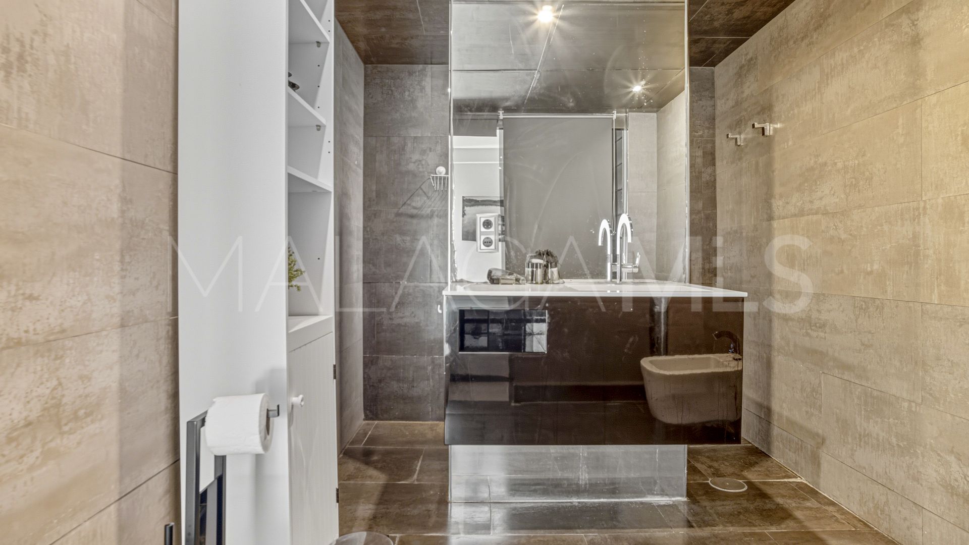 1 bedroom apartment in Marbella - Puerto Banus for sale