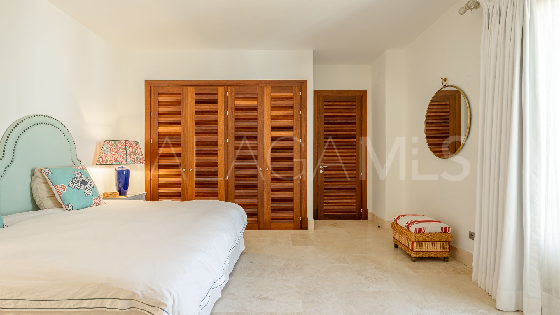 For sale villa with 4 bedrooms in Finca Cortesin