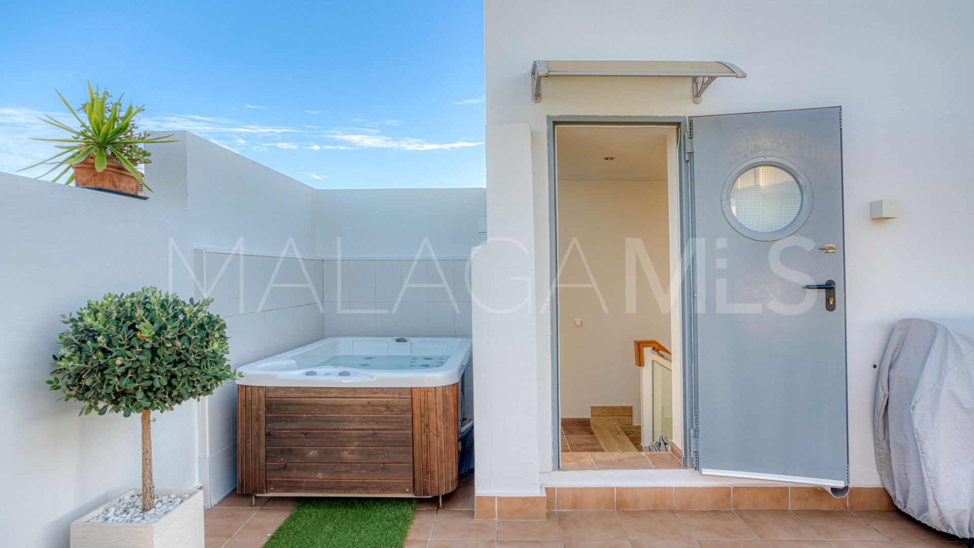 Duplex penthouse for sale in Cala de Mijas