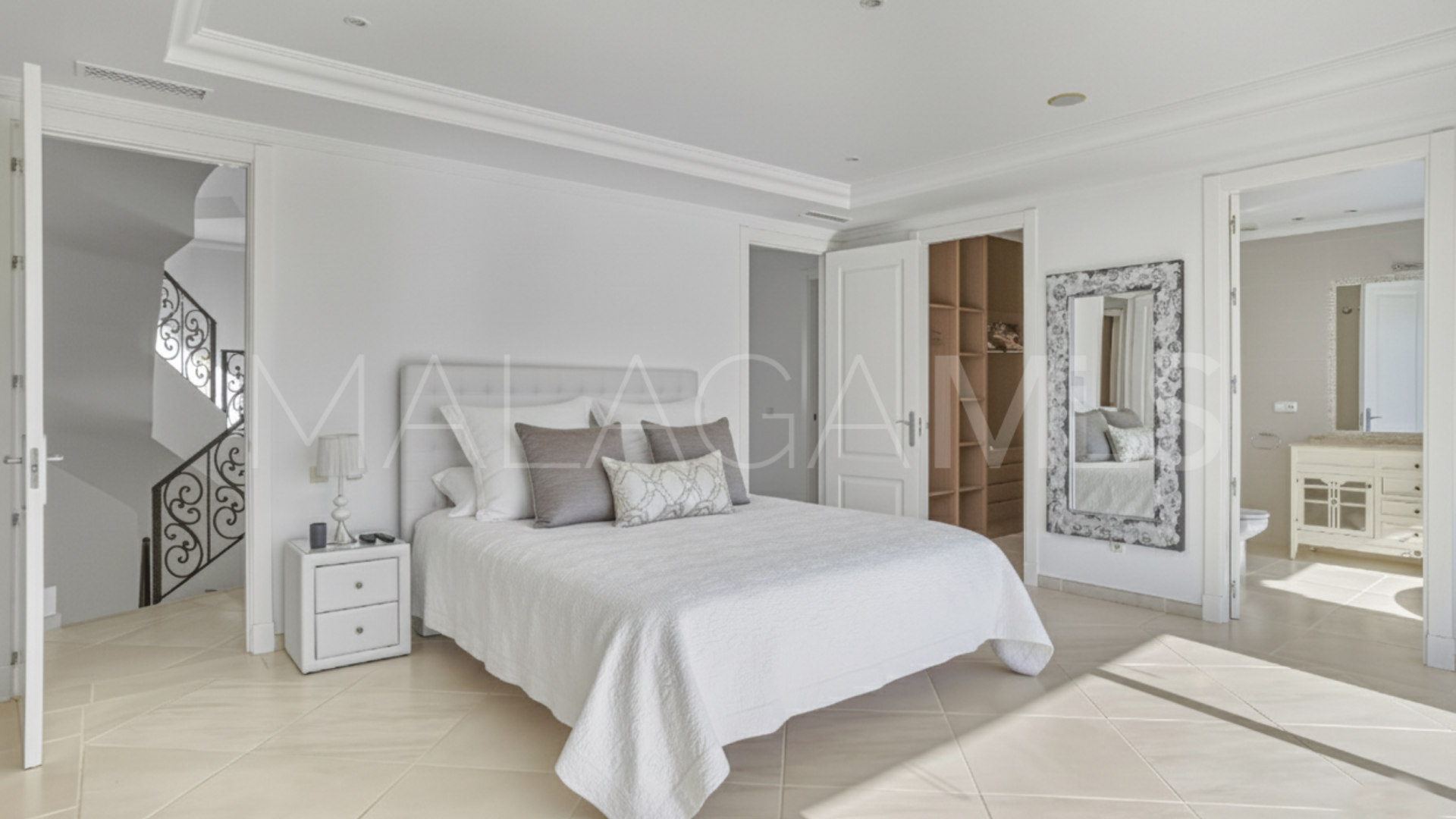 Villa for sale in Los Flamingos