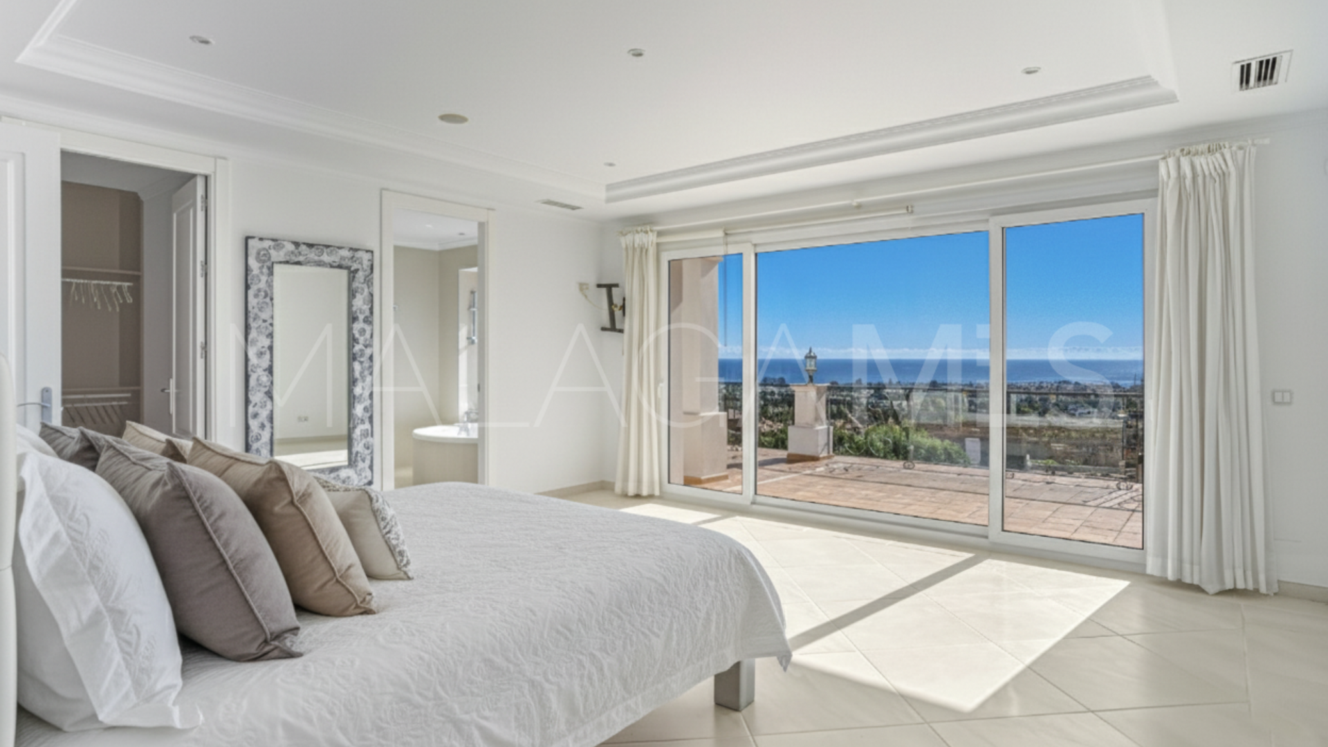 Villa for sale in Los Flamingos