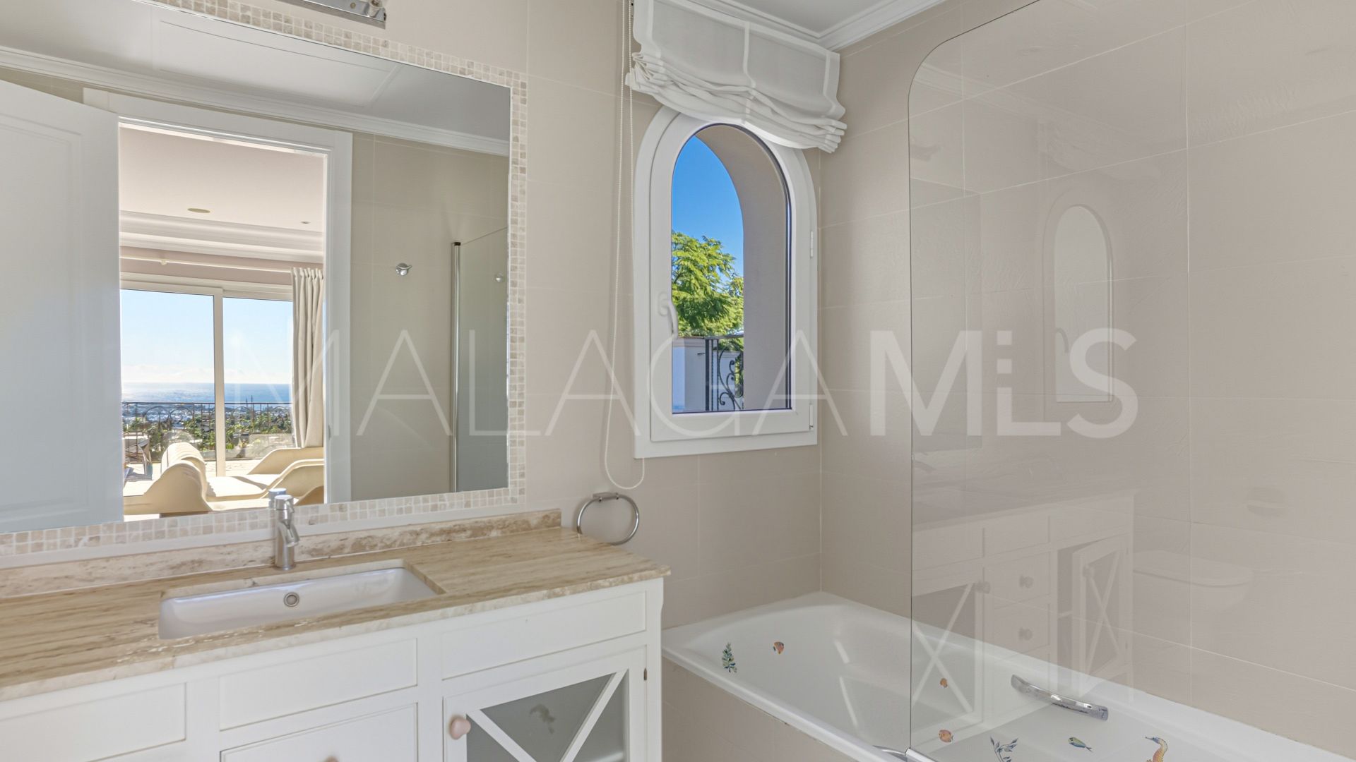 Villa for sale in Los Flamingos