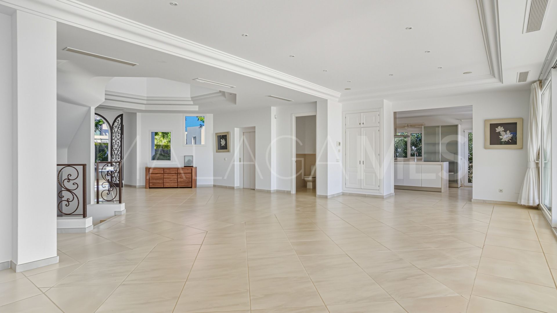 Villa for sale in Los Flamingos