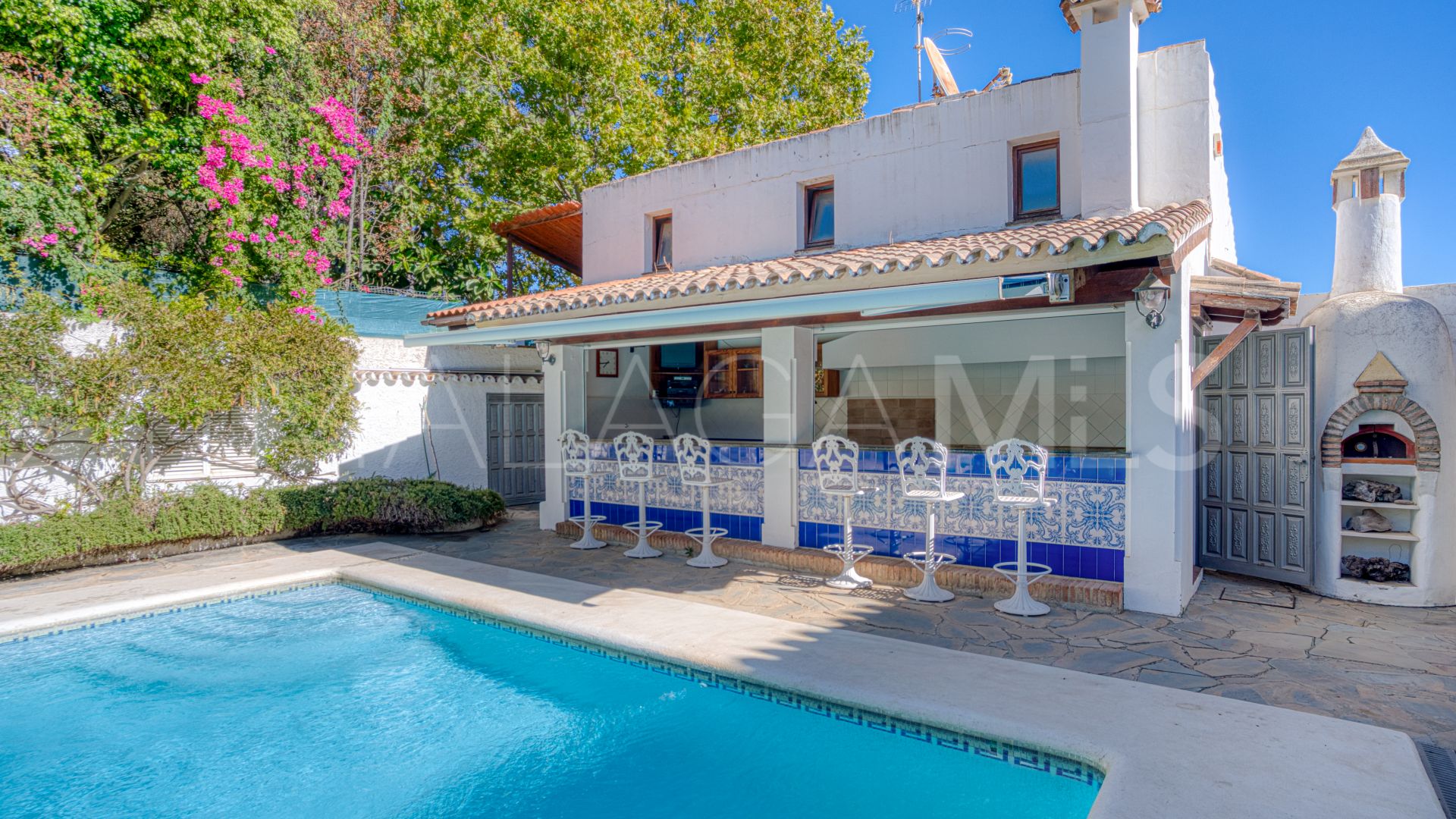 Villa for sale in New Golden Mile with 5 bedrooms