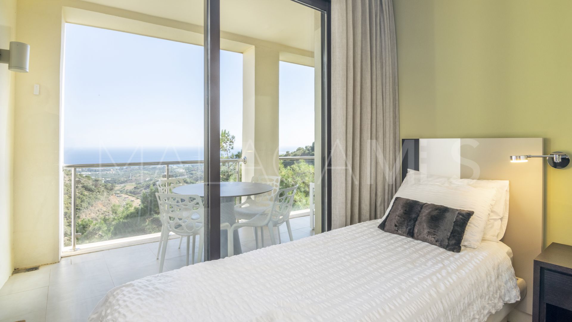 Se vende apartamento de 2 bedrooms in Samara