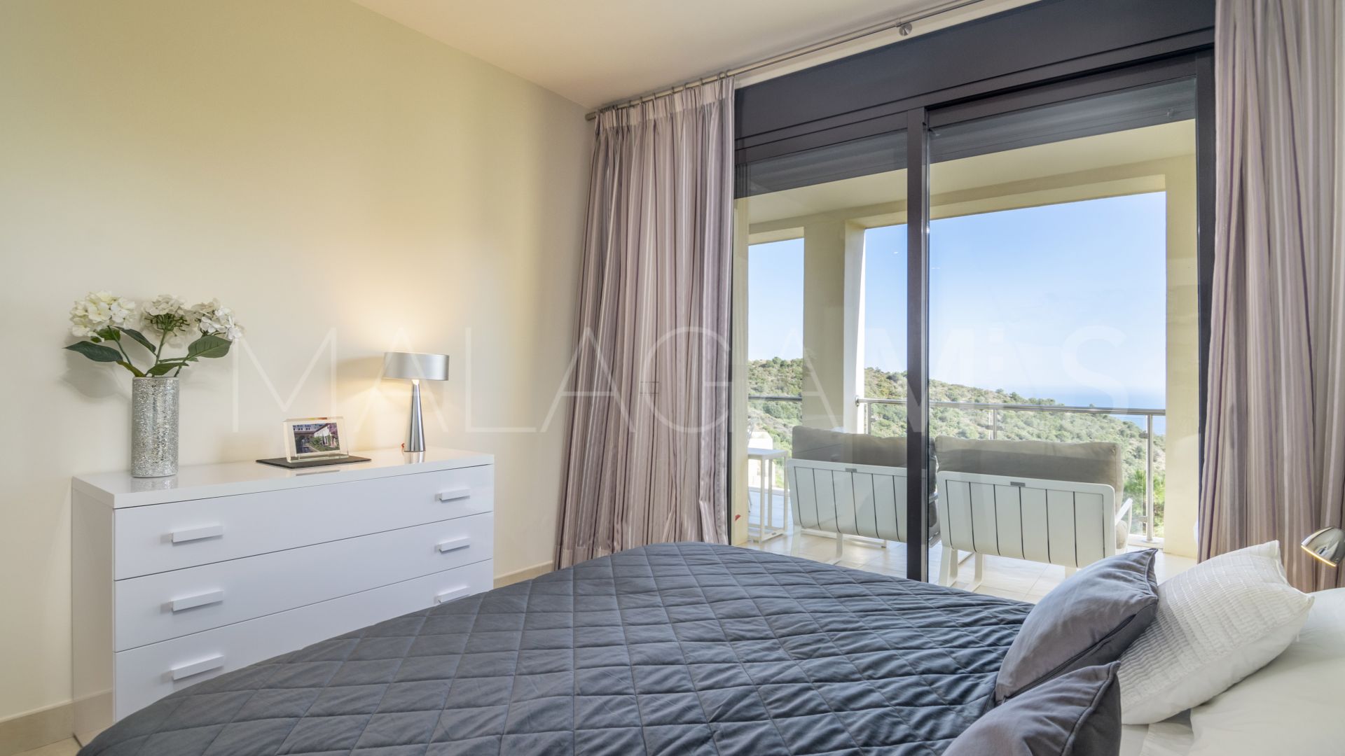 Se vende apartamento de 2 bedrooms in Samara