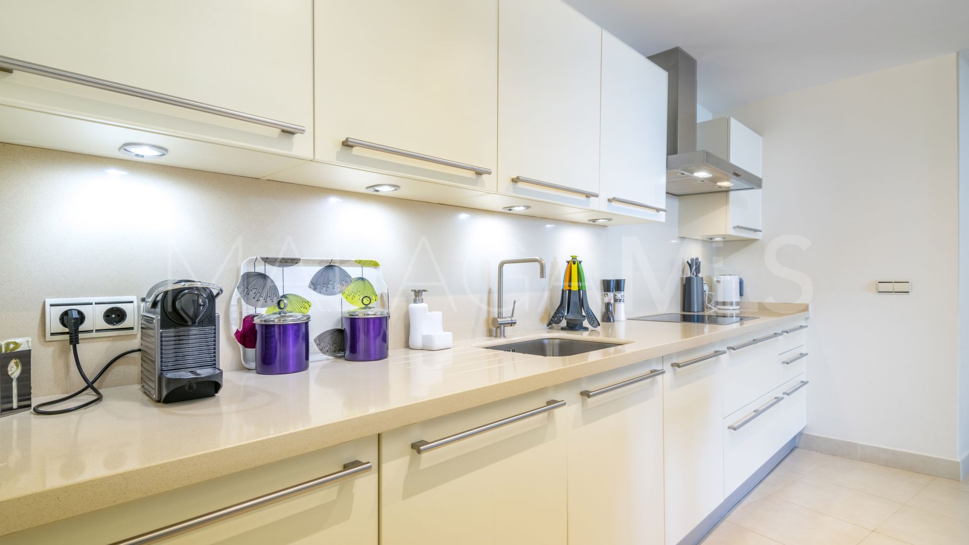 Se vende apartamento de 2 bedrooms in Samara