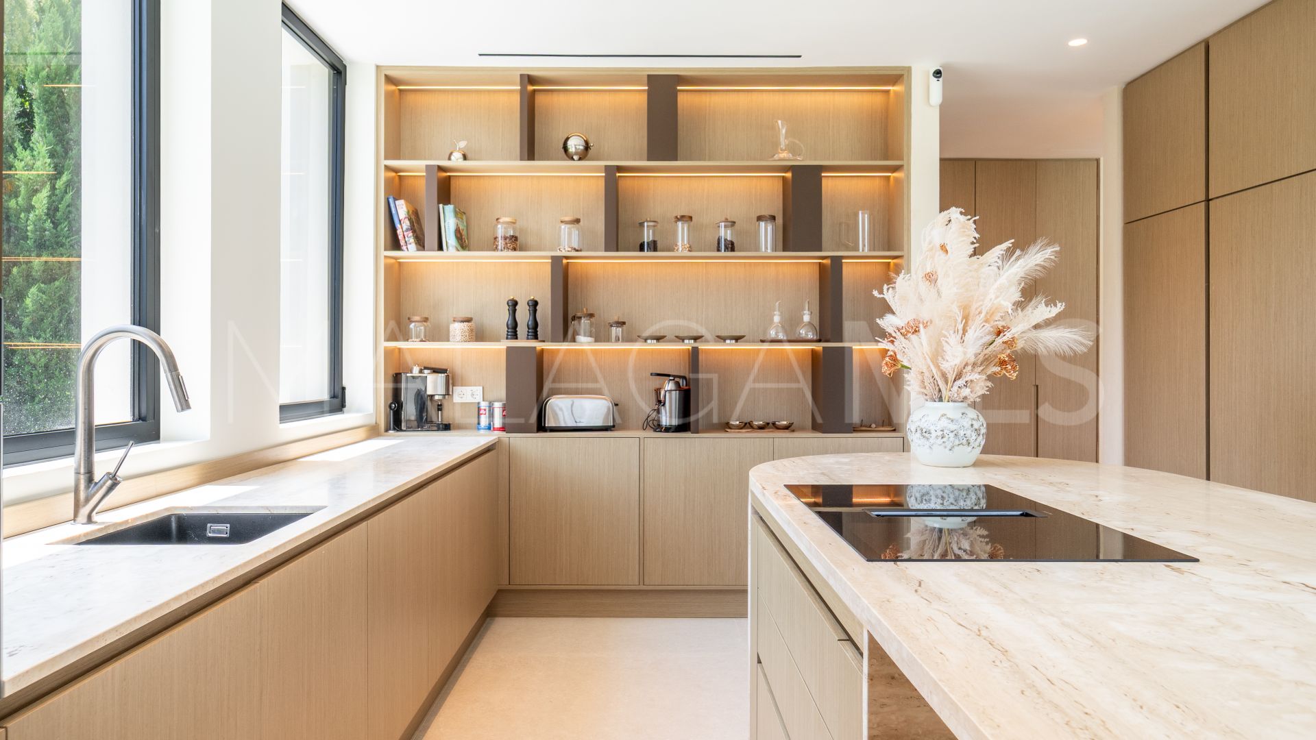 Villa for sale in Los Monteros Palm Beach
