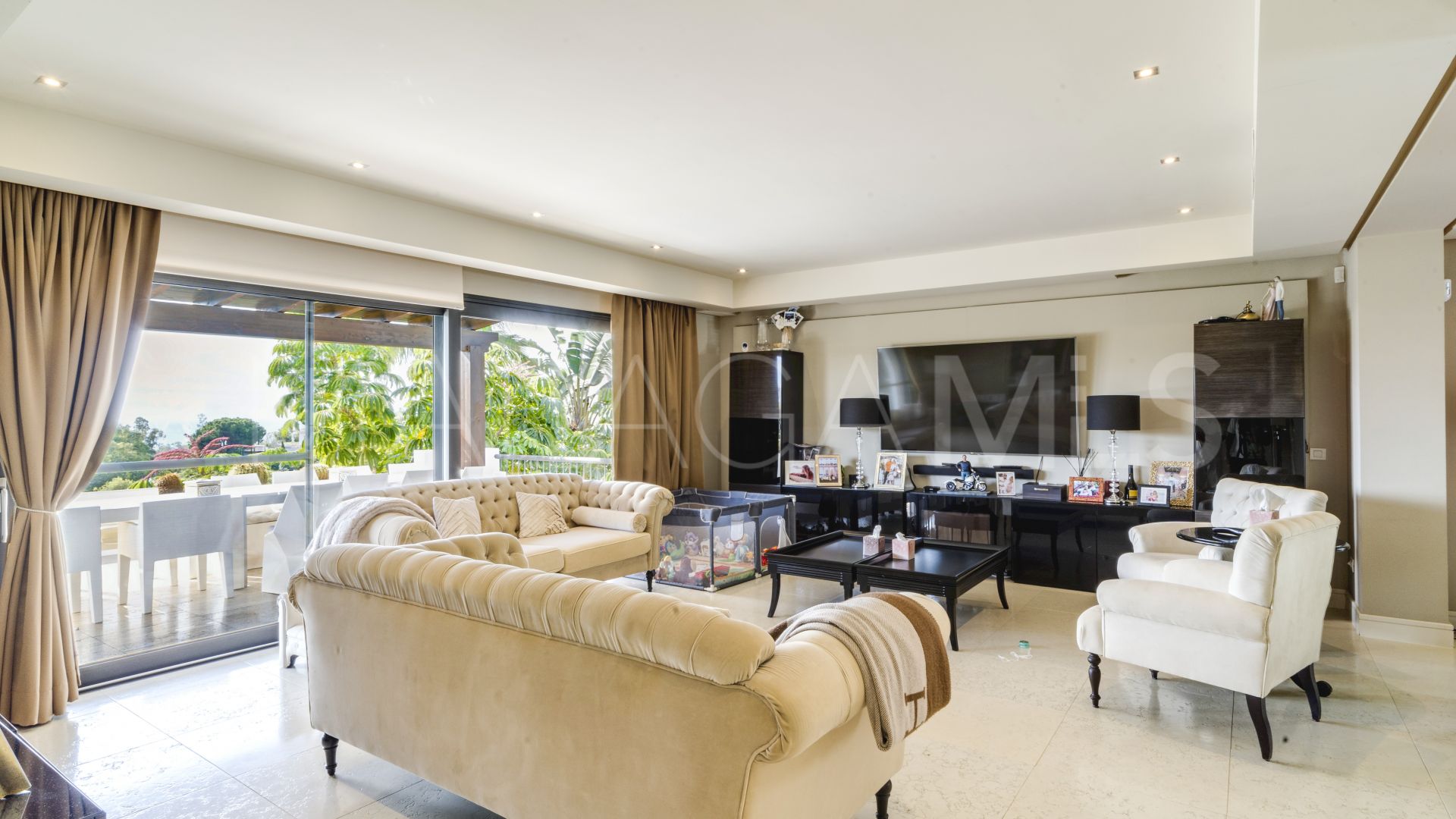 Villa for sale in Lomas de Magna Marbella