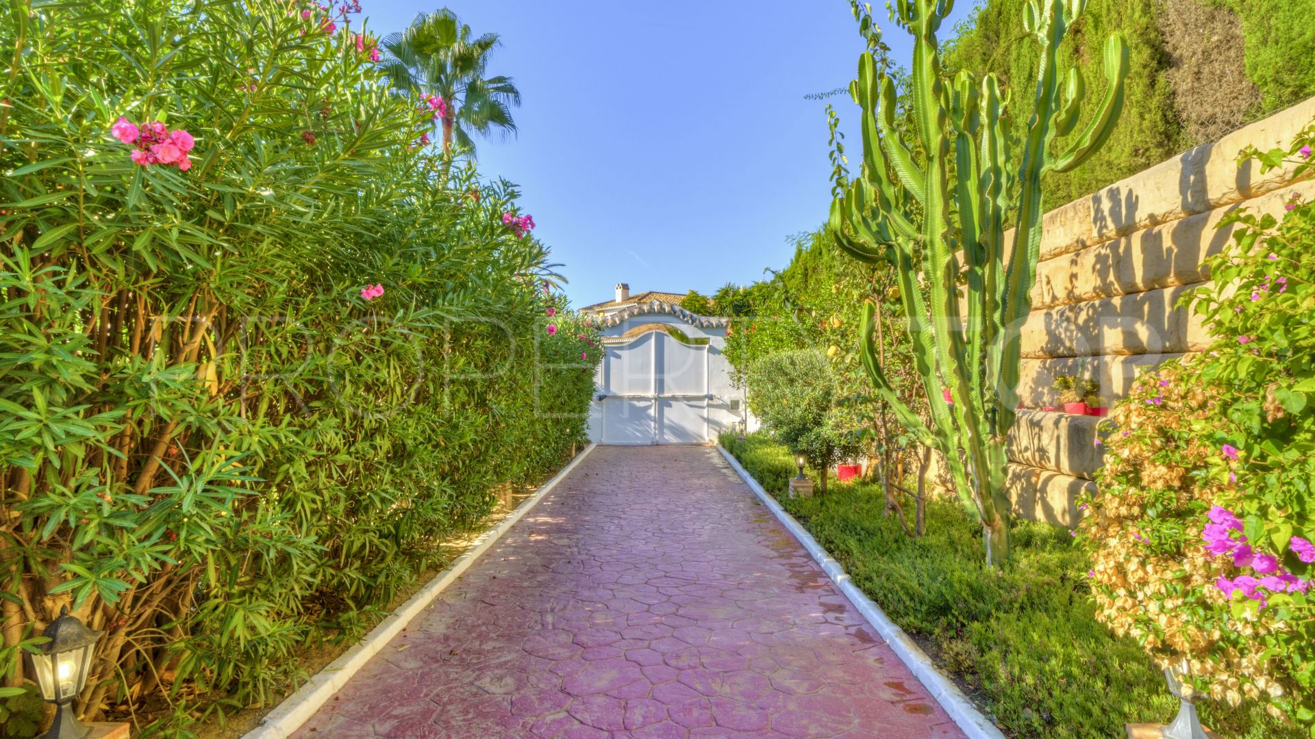 Rocio de Nagüeles, villa en venta