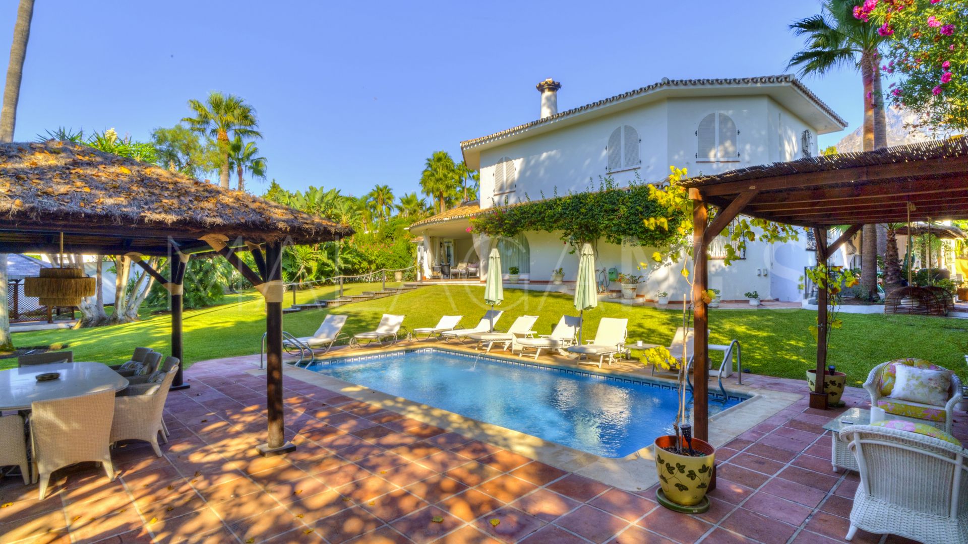 Villa for sale in Rocio de Nagüeles