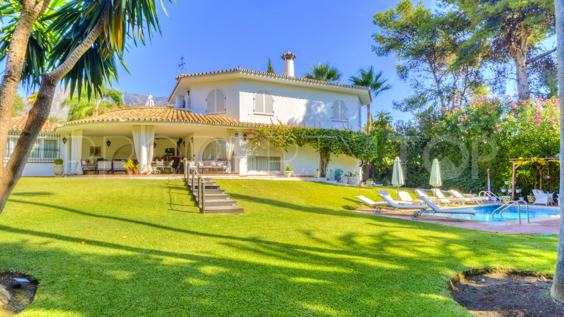 Rocio de Nagüeles, villa en venta