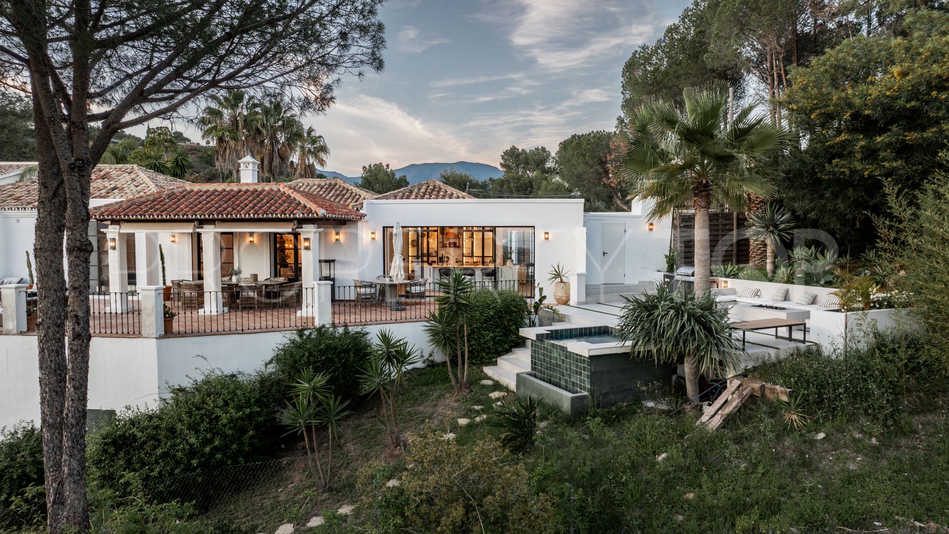 For sale villa in Benahavis