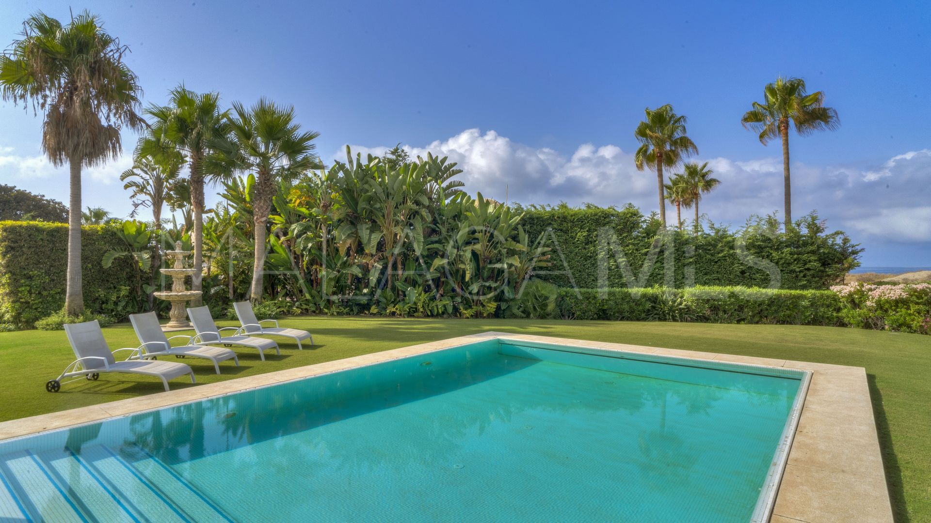 Villa for sale in El Rosario