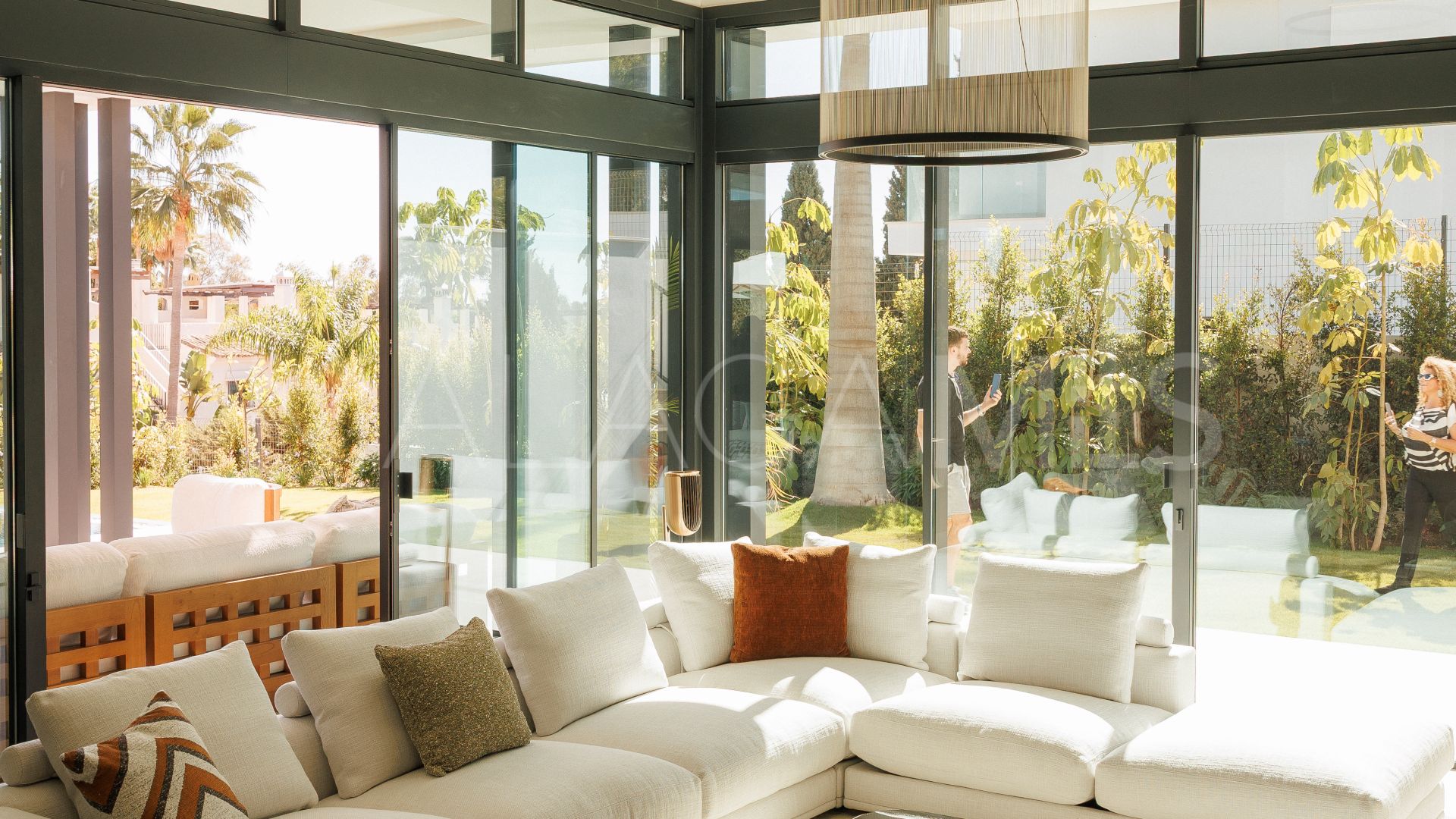 Villa for sale in Marbella Golden Mile