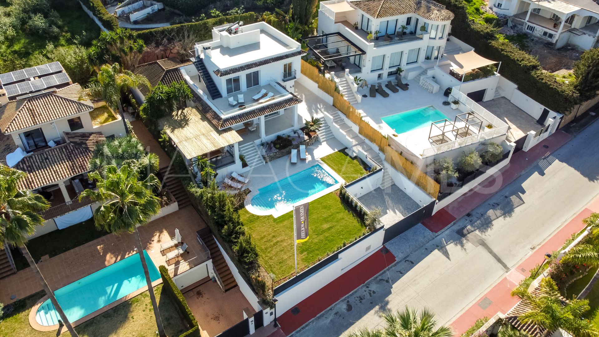 Villa for sale in Las Brisas