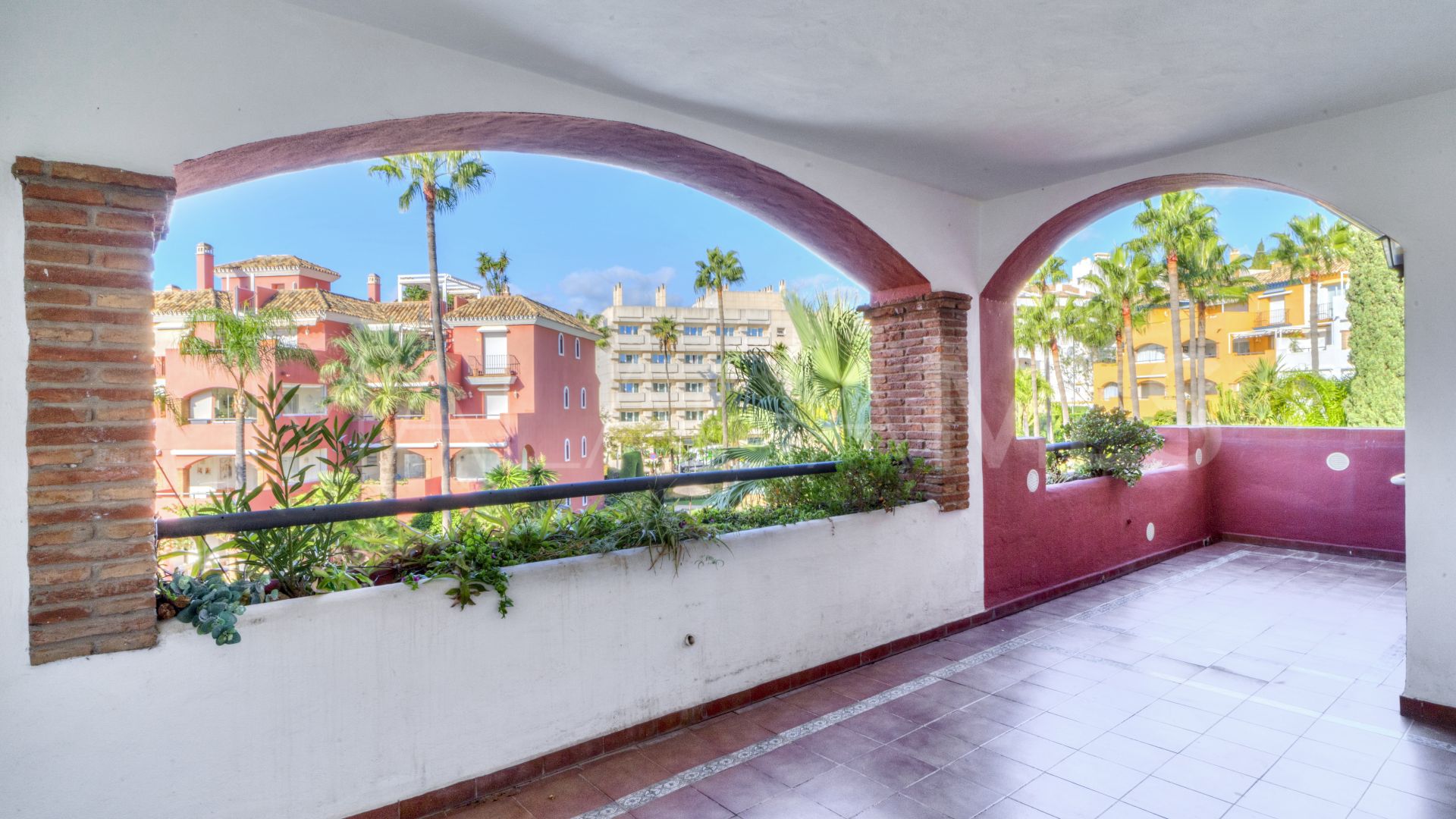 Apartment for sale in El Infantado