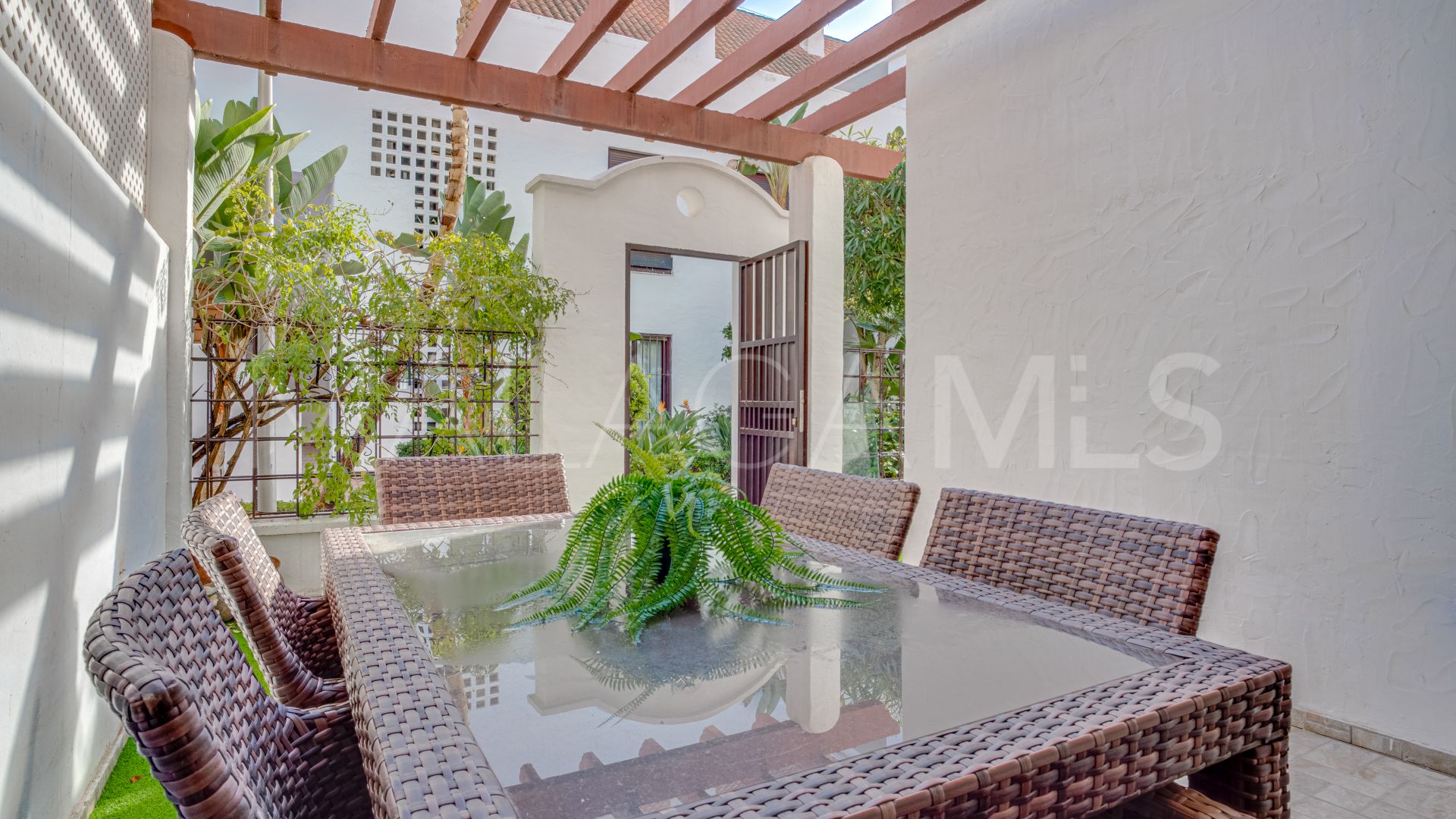 Ground floor duplex for sale in La Maestranza