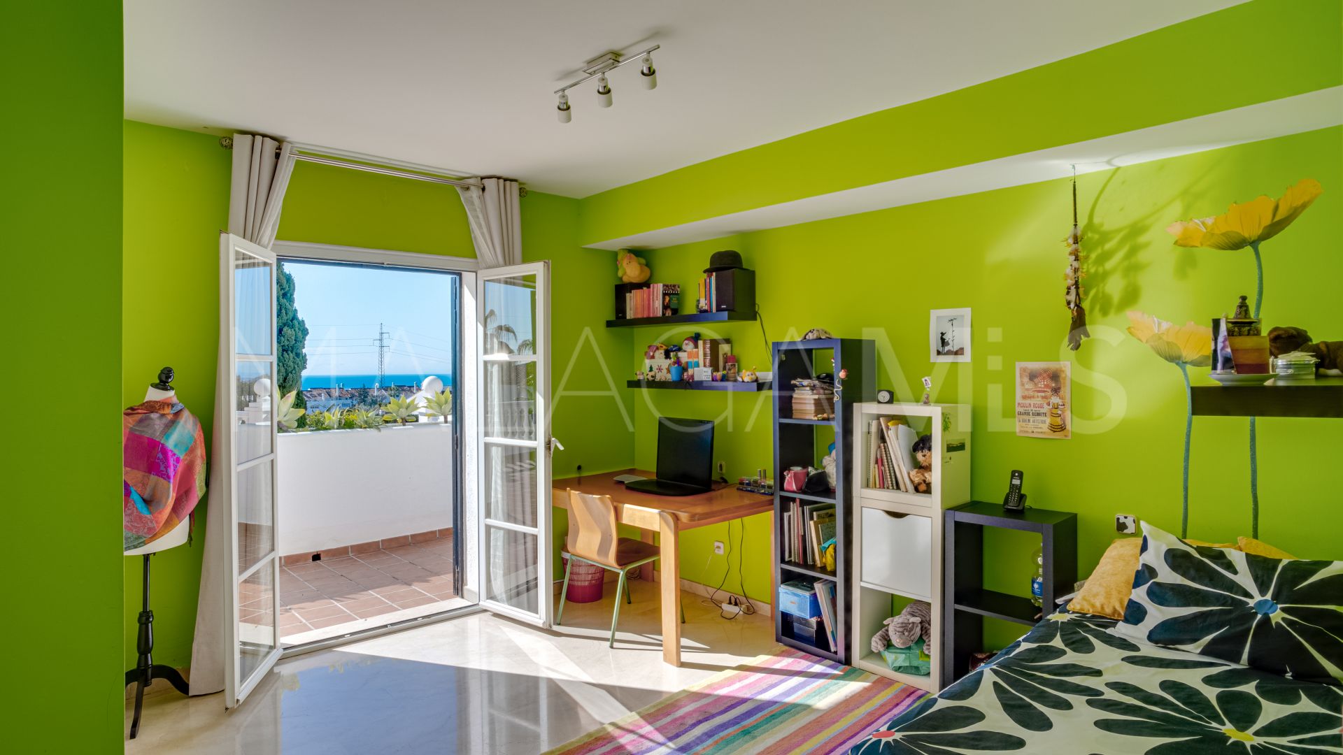 Villa for sale in Valdeolletas