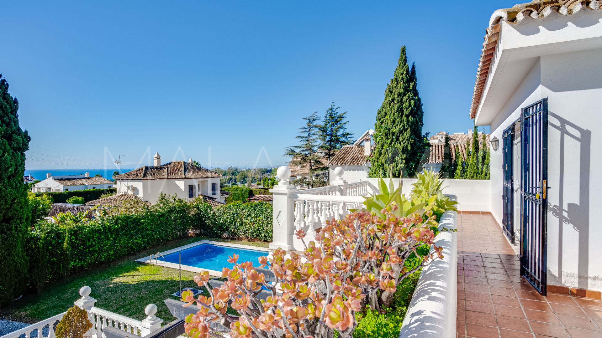 Villa for sale in Valdeolletas