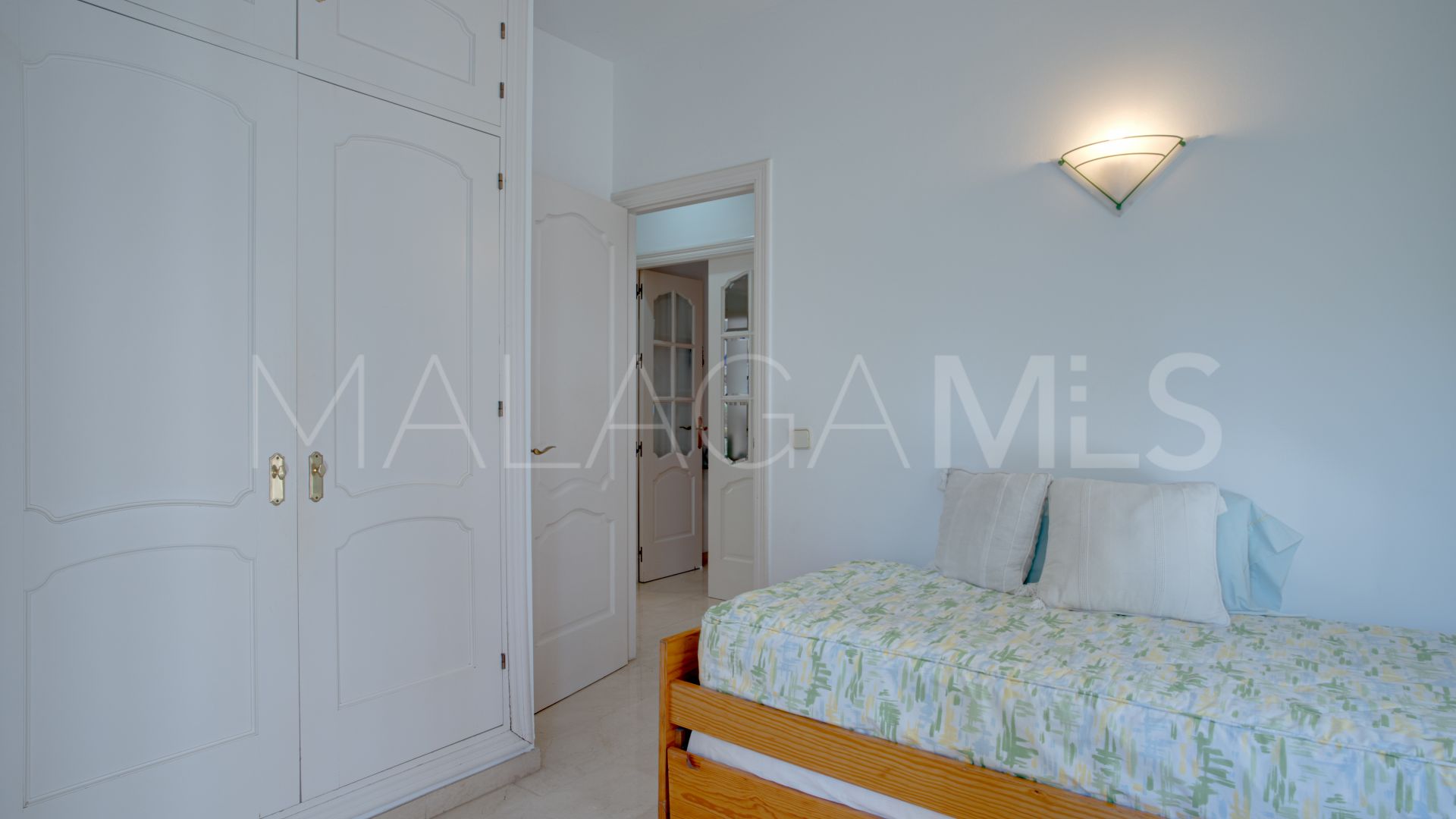 Villa for sale in Valdeolletas