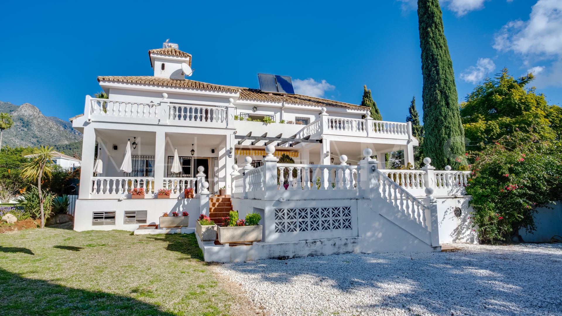 Villa for sale in Valdeolletas