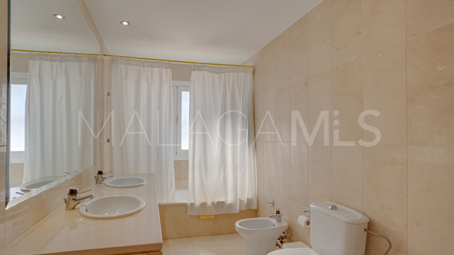 Villa for sale in Valdeolletas