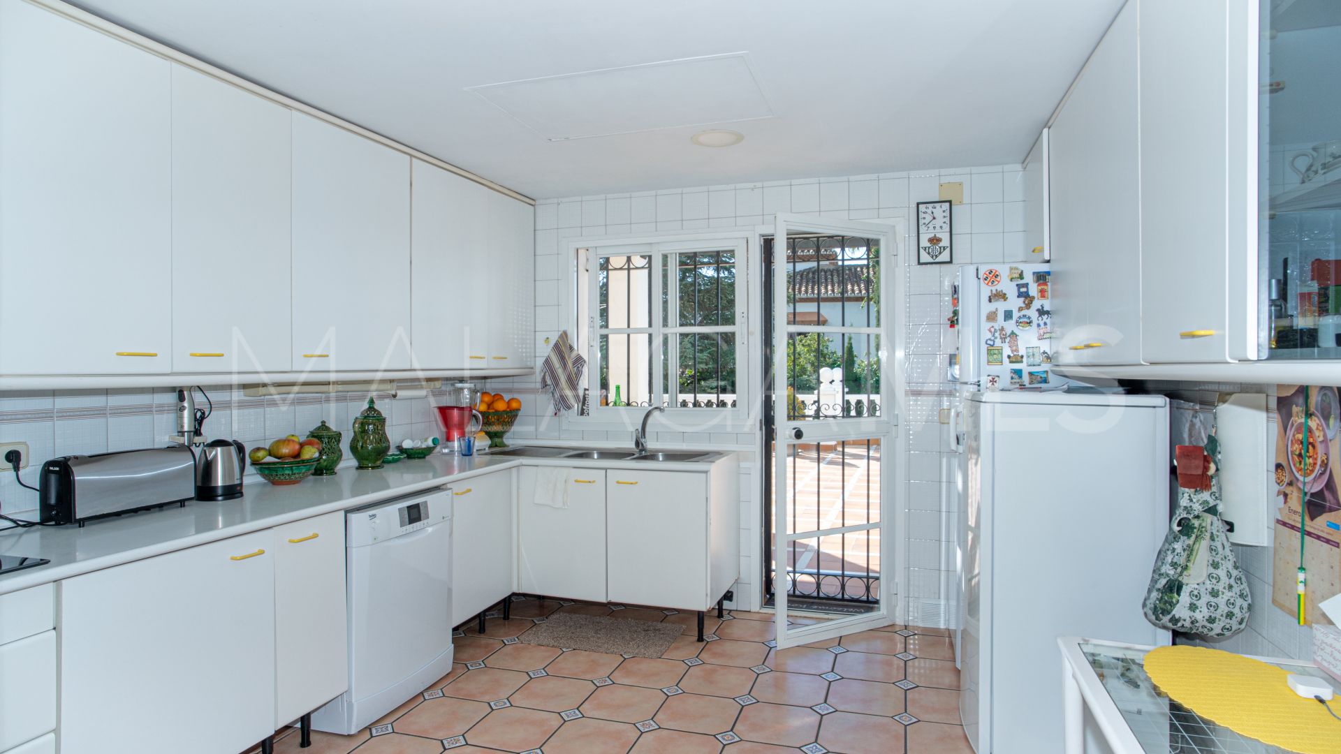 Villa for sale in Valdeolletas