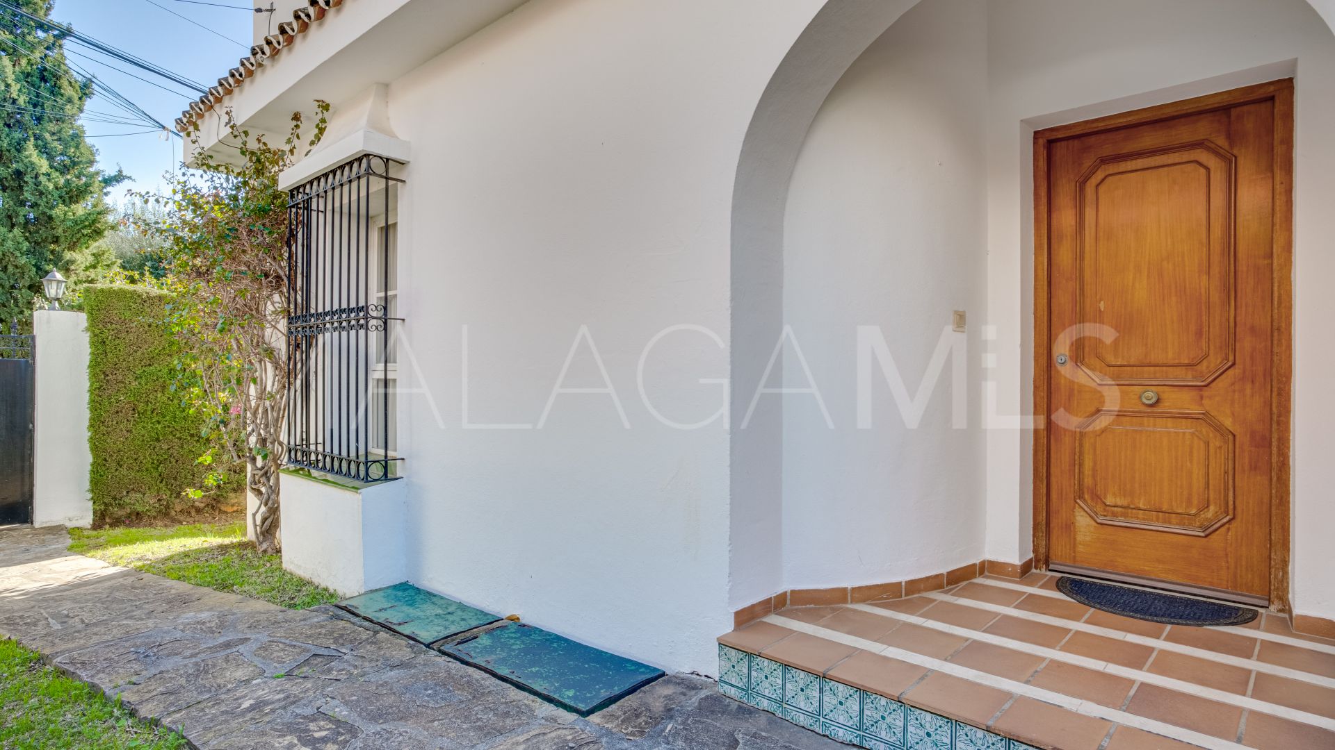 Villa for sale in Valdeolletas