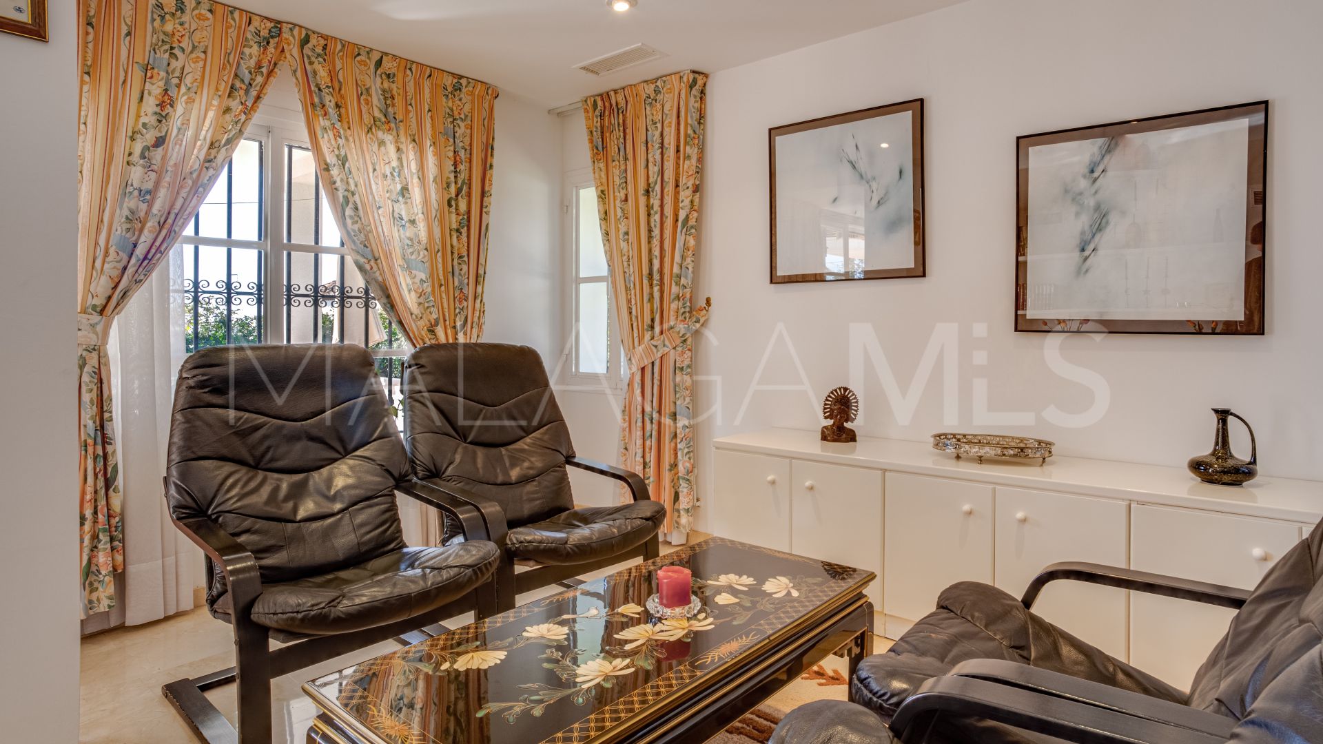 Villa for sale in Valdeolletas