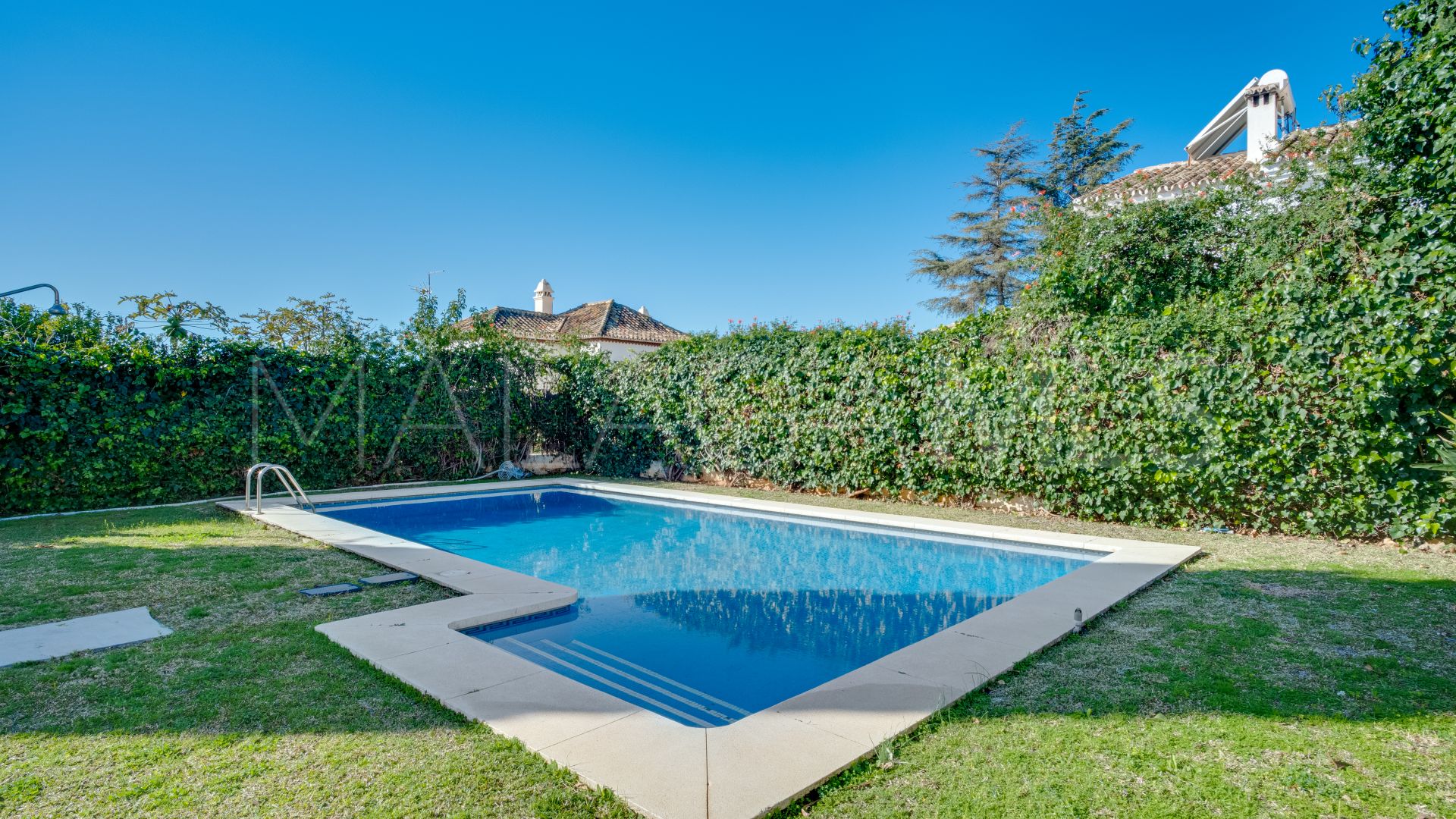 Villa for sale in Valdeolletas