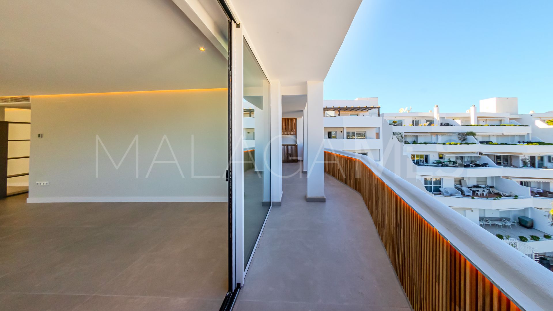 Takvåning for sale in Jardines de Andalucia