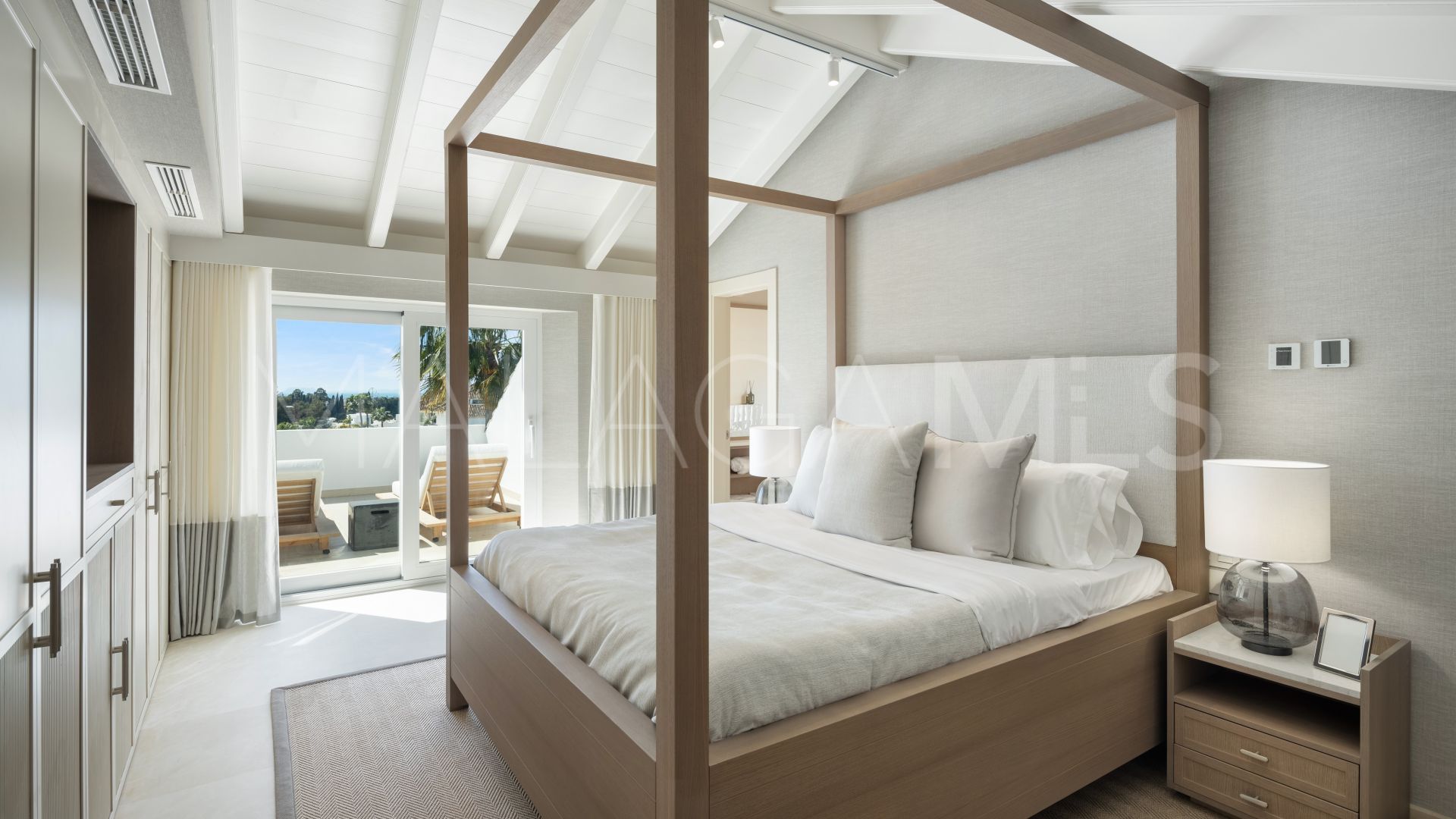 Duplex penthouse for sale in Monte Paraiso