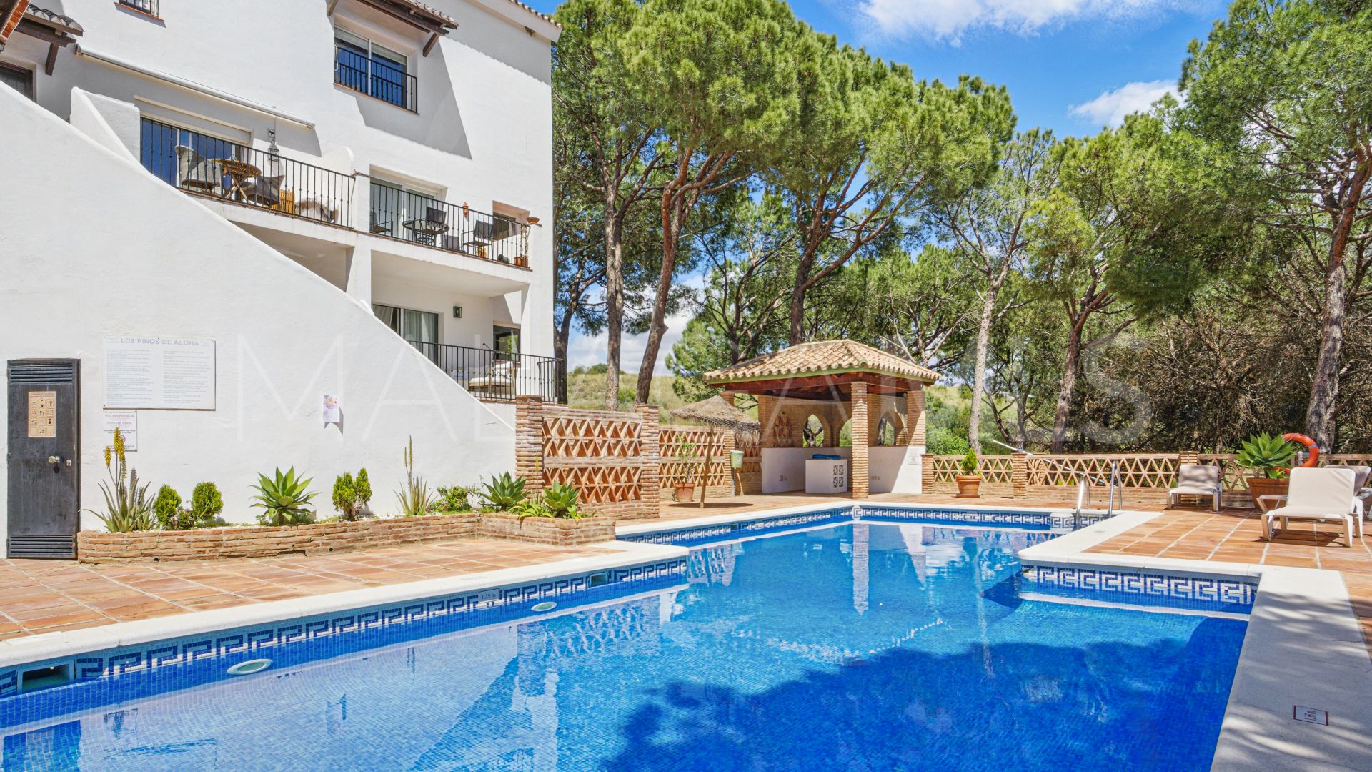 Zweistöckiges penthouse for sale in Los Pinos de Aloha