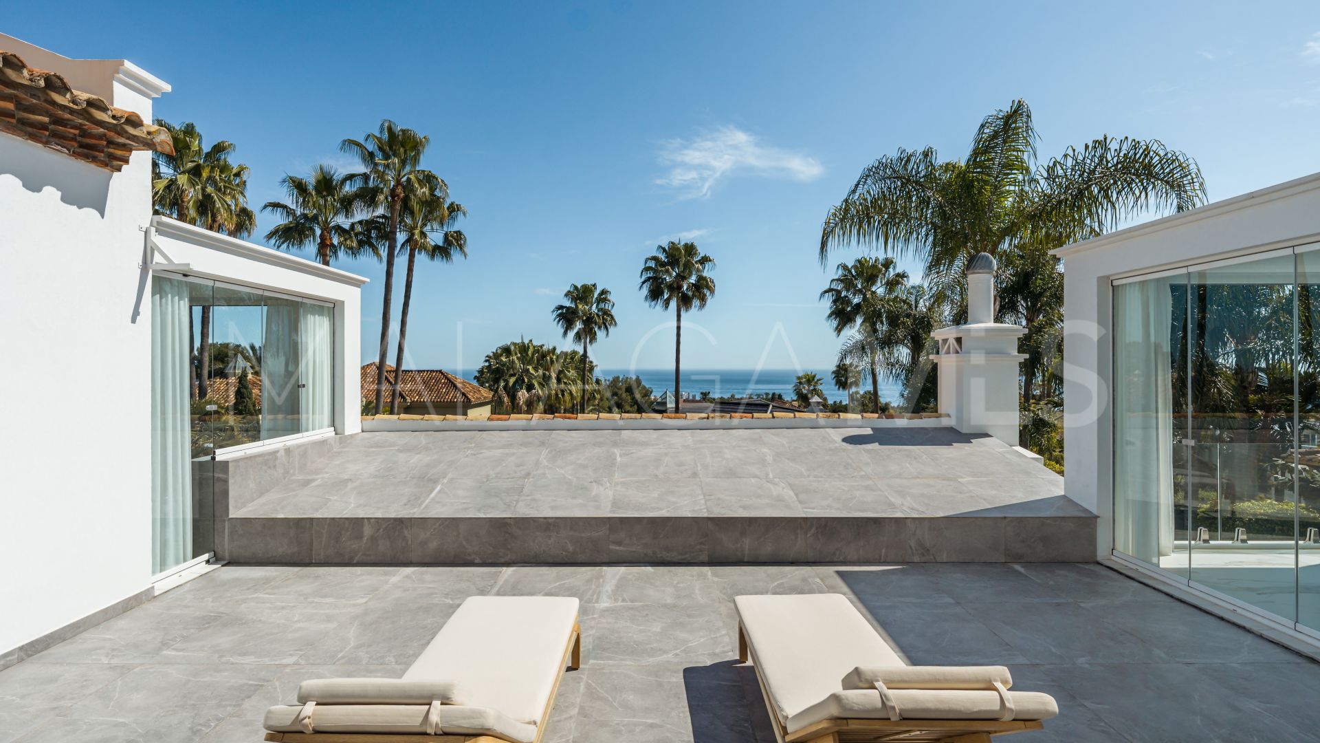 Villa for sale in Altos Reales