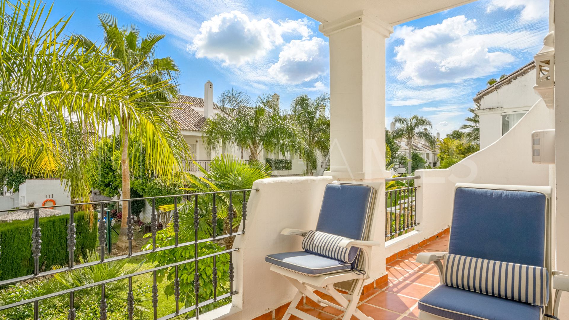 Radhus for sale in Los Naranjos de Marbella