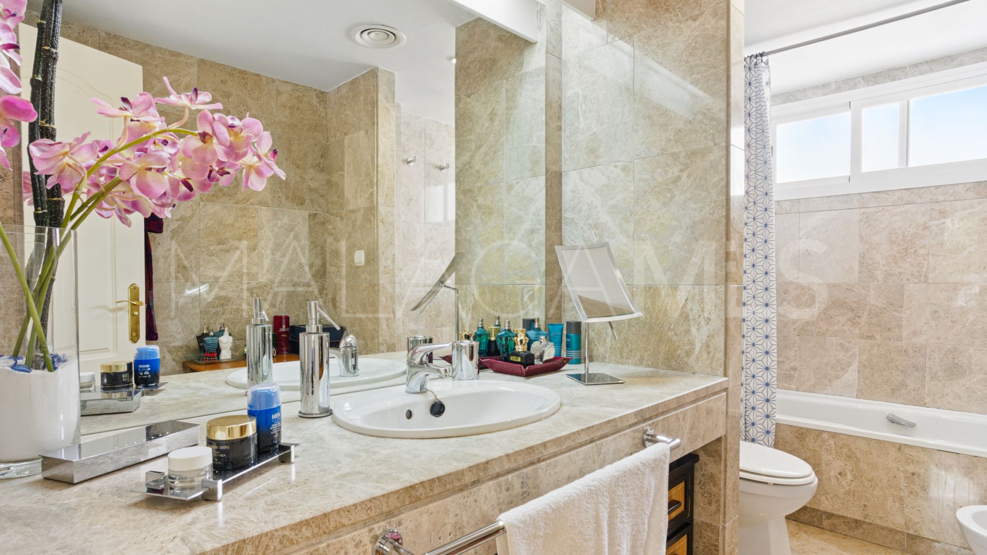 Radhus for sale in Los Naranjos de Marbella