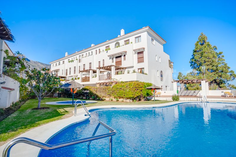 Lägenhet for sale in Coto Real II