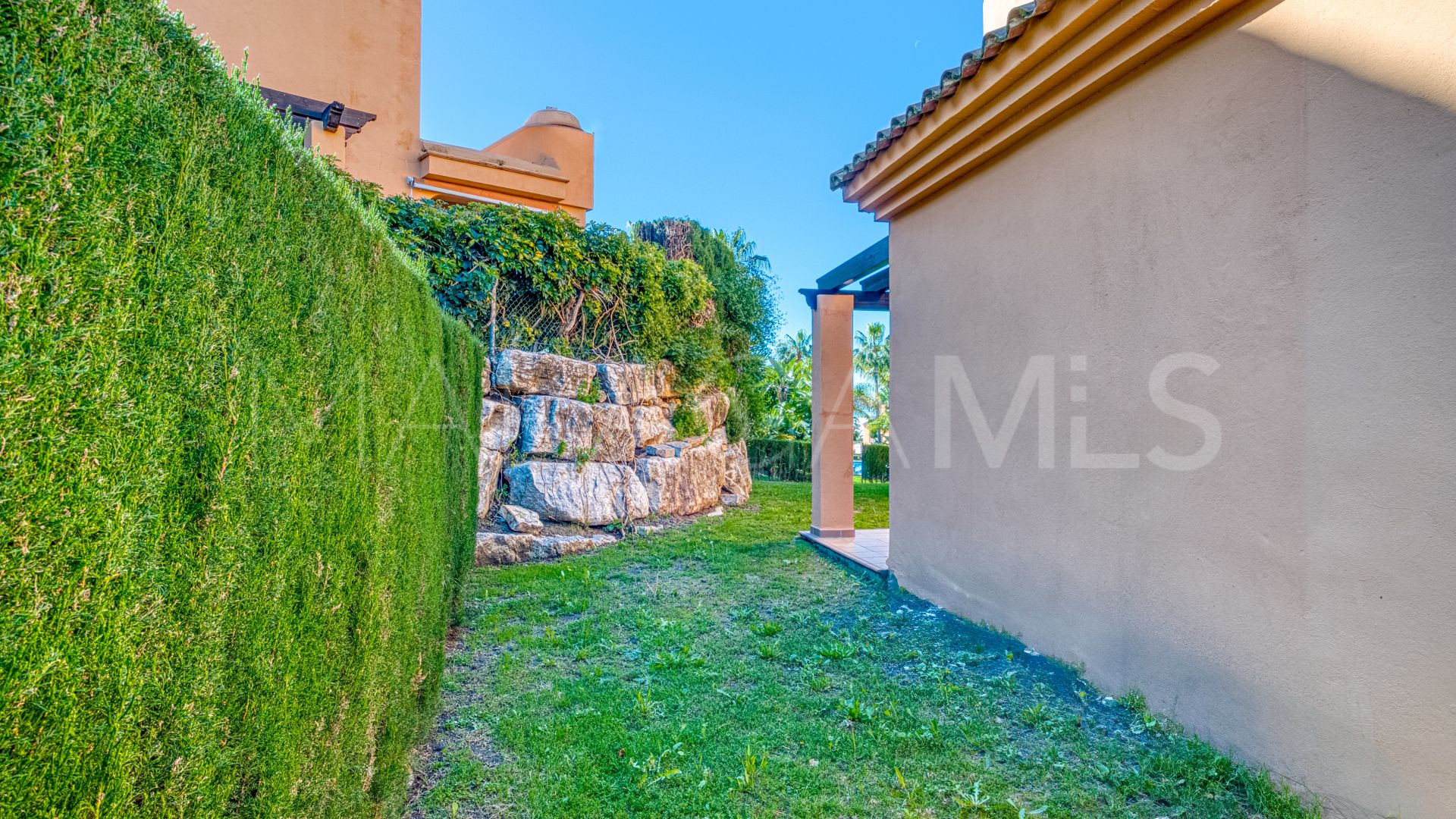 Radhus for sale in Paraíso Bellevue